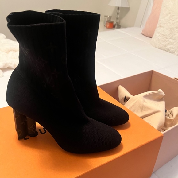 Louis Vuitton boots - Picture 3 of 5